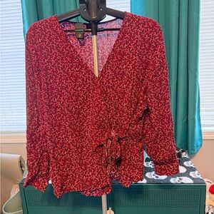 EUC 2x maroon and white Talbots Floral Blouse